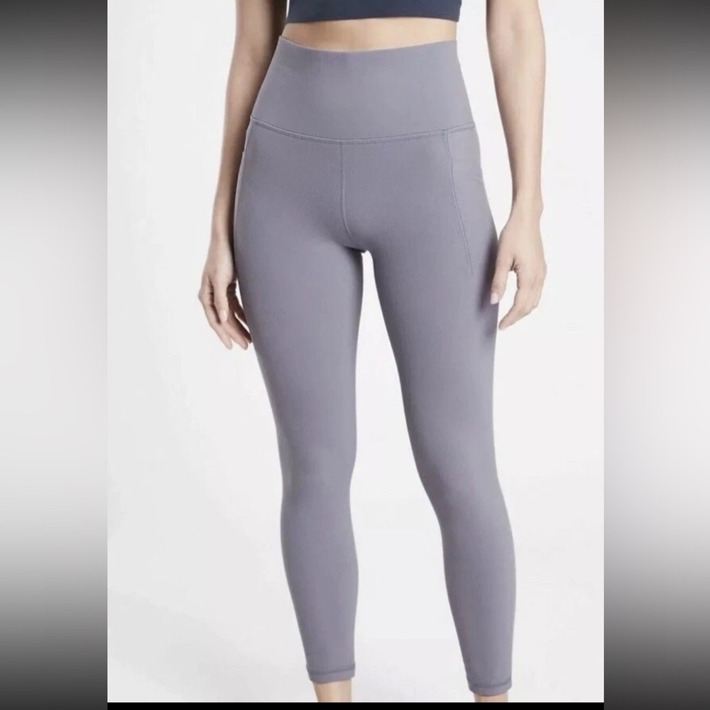 $109 NWT Athleta salutation stash Pocket 7/8 Leggings Violet‎ workout gym 3X